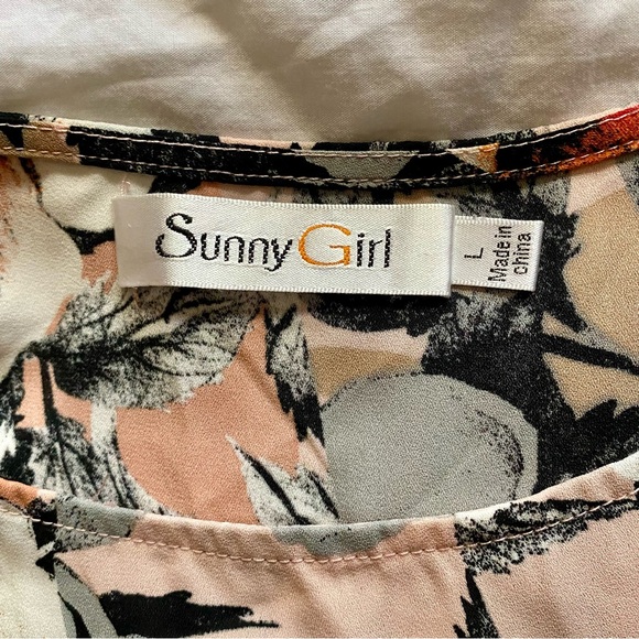 Floral Blouse from ModCloth - Picture 5 of 6